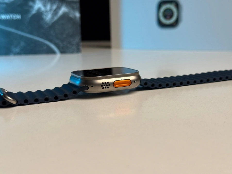 ВЖИВАНИЙ Apple Watch Ultra GPS + Cellular 49mm Titanium Case with Ocean Band (MQF53, MQFX3) - Стан: гарний | Акумулятор: 88% | Комплектація: повний | Гарантія: 1 міс.