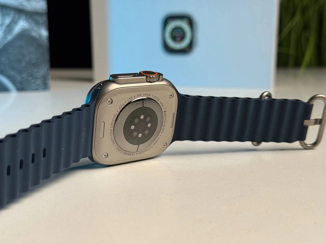 ВЖИВАНИЙ Apple Watch Ultra GPS + Cellular 49mm Titanium Case with Ocean Band (MQF53, MQFX3) - Стан: гарний | Акумулятор: 88% | Комплектація: повний | Гарантія: 1 міс.