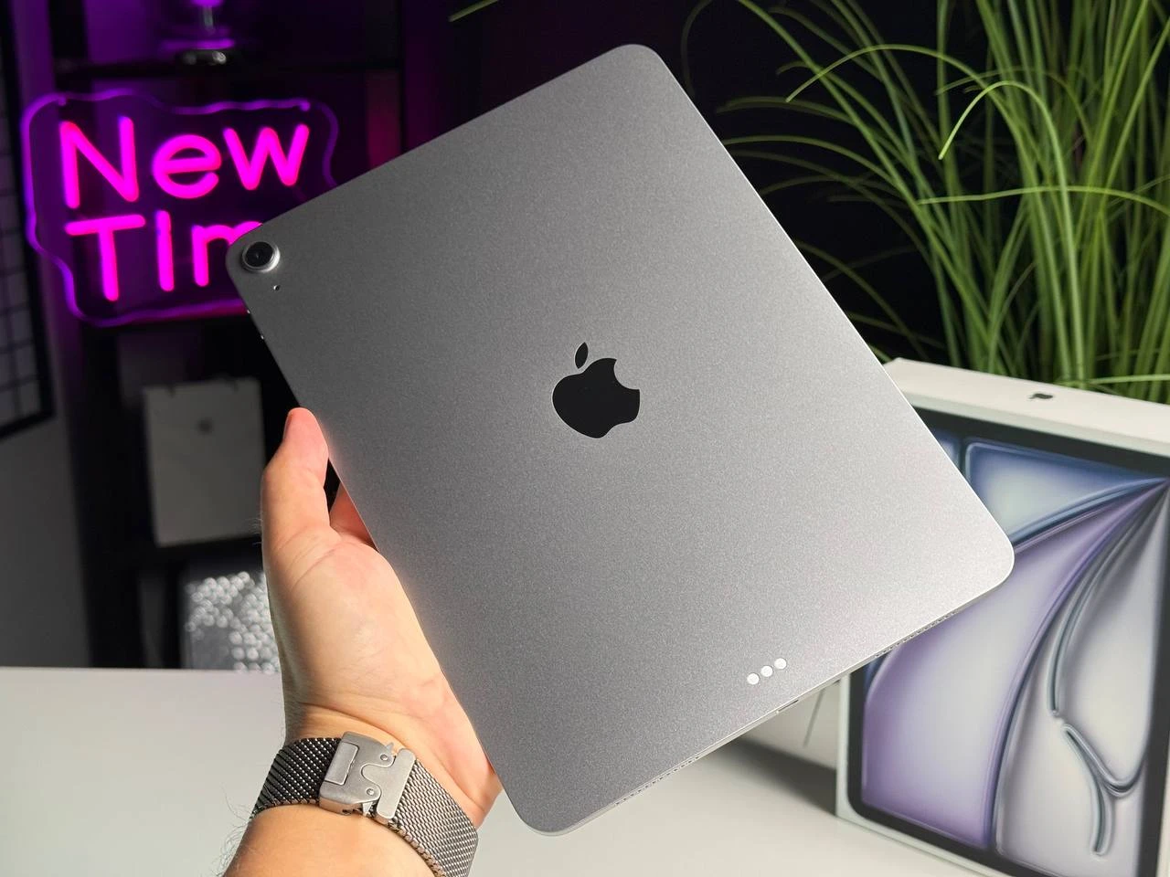 OPEN BOX Планшет Apple iPad Air 11'' M3 2025 Wi-Fi 256GB Space Gray (MCA14) - Стан: ідеальний | Акумулятор: 100% | Комплектація: повний | Гарантія: 3 міс.