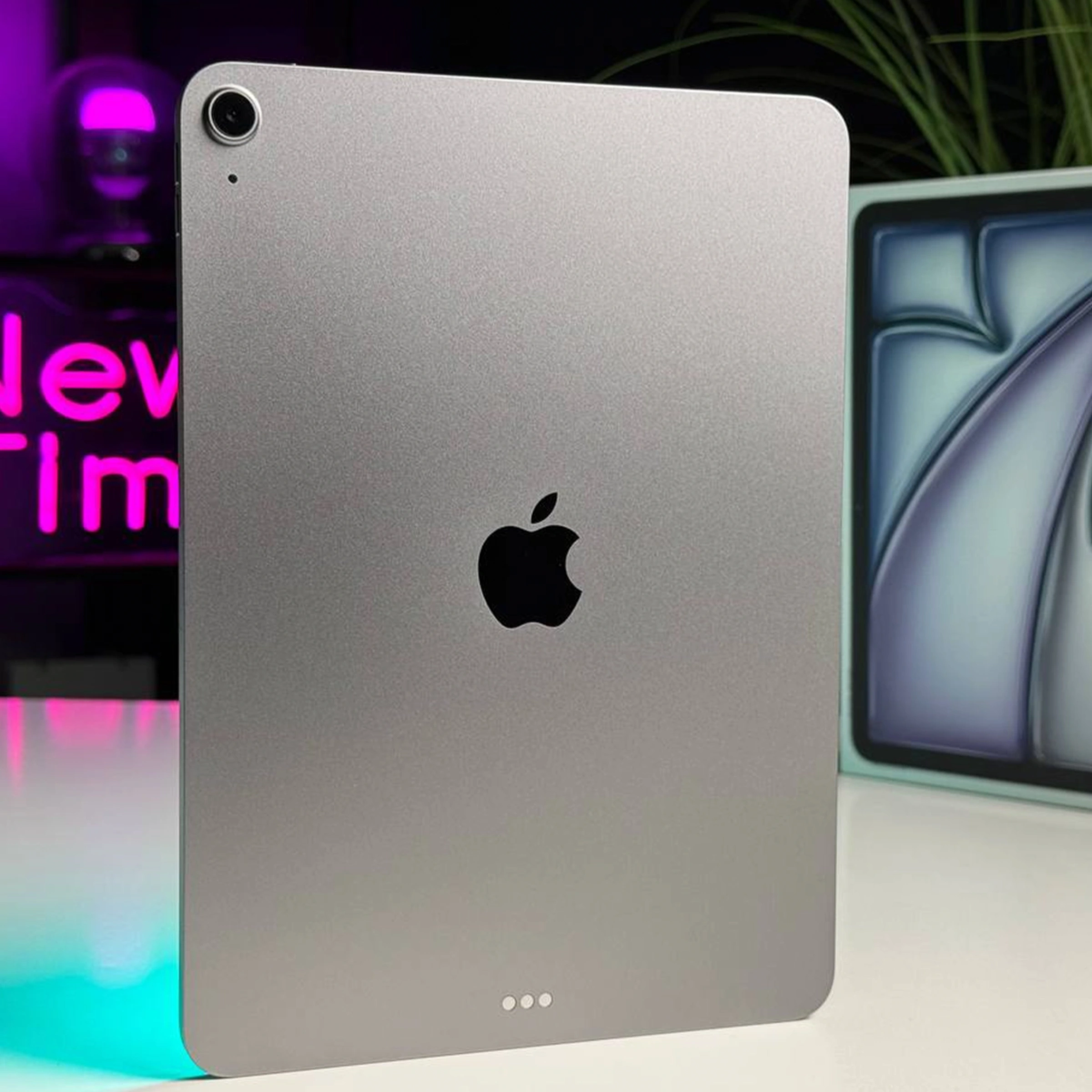 OPEN BOX Планшет Apple iPad Air 11'' M3 2025 Wi-Fi 256GB Space Gray (MCA14) - Стан: ідеальний | Акумулятор: 100% | Комплектація: повний | Гарантія: 3 міс. OPEN BOX Планшет Apple iPad Air 11'' M3 2025 Wi-Fi 256GB Space Gray (MCA14) - Стан: ідеальний | Акумулятор: 100% | Комплектація: повний | Гарантія: 3 міс.