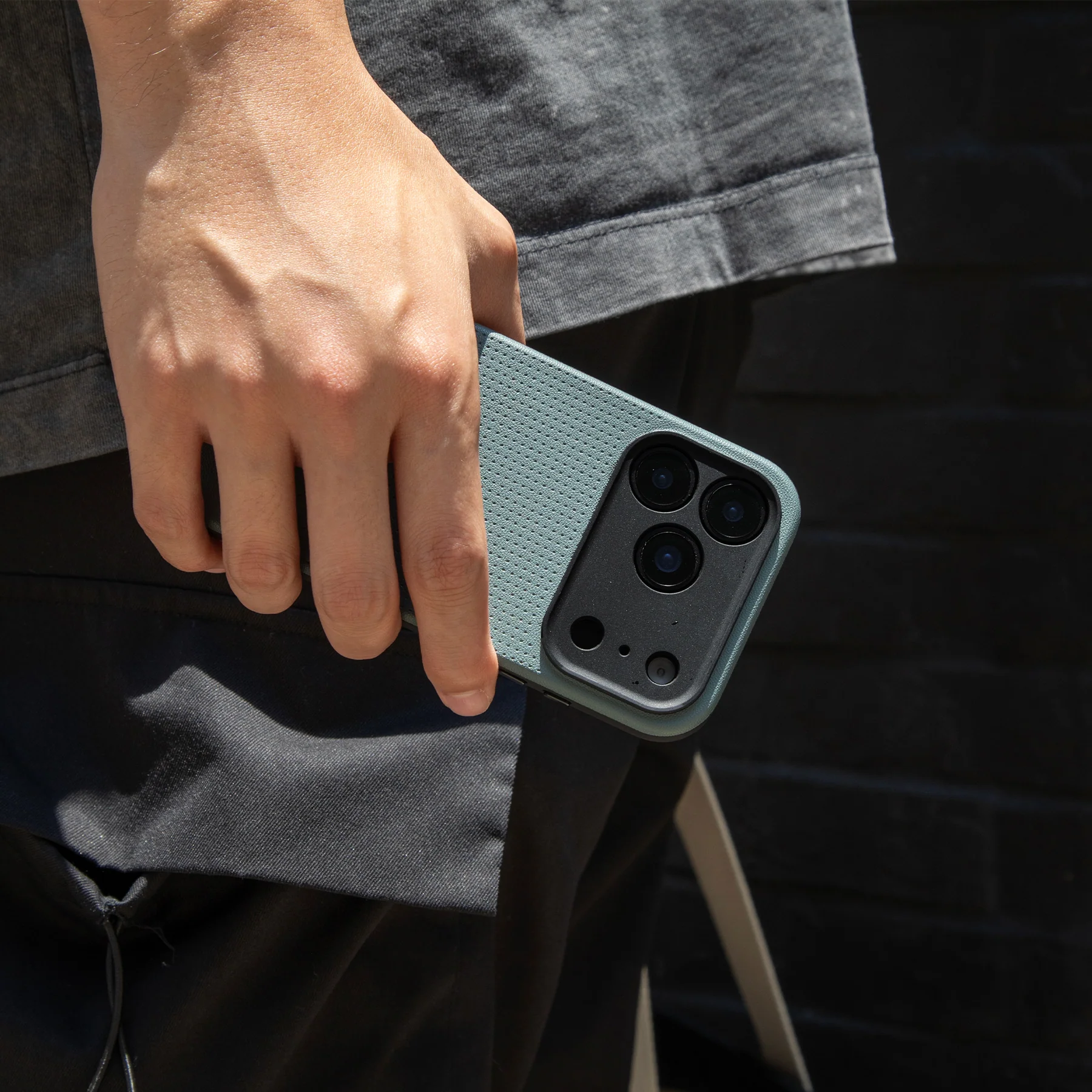 Чехол Native Union Active Case for iPhone 17 Pro - Slate Green (ACTCSE-GRN-NP25P)