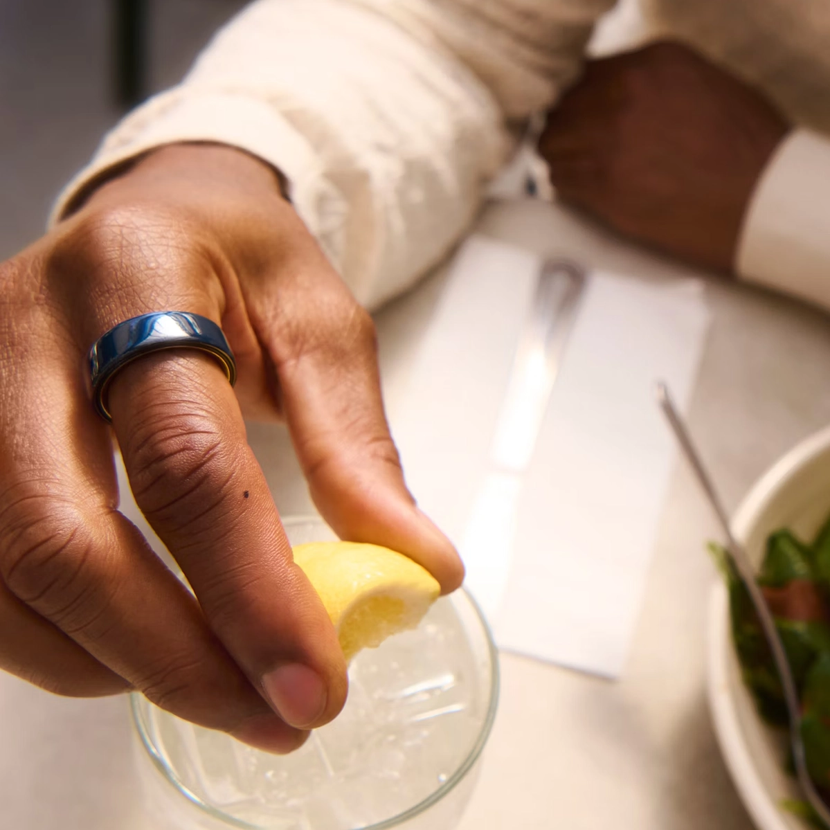 Розумне кільце Oura Ring 4 Ceramic Midnight - Size 5 (JZ90-57455-05)