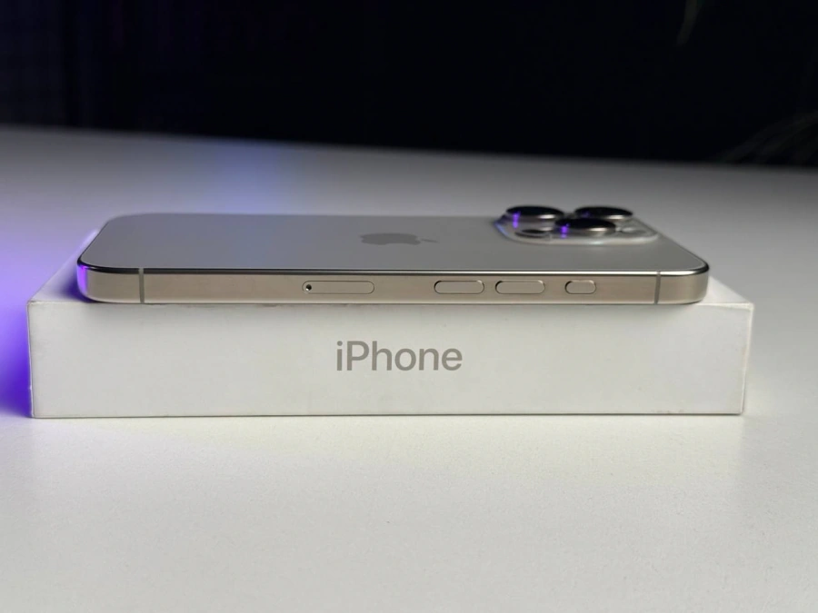 ВИТРИННЫЙ Apple iPhone 16 Pro 256GB Natural Titanium (MYNL3) | Состояние: хороший | Аккумулятор: 100% | Гарантия: 6 месяцев | Комплект: полный