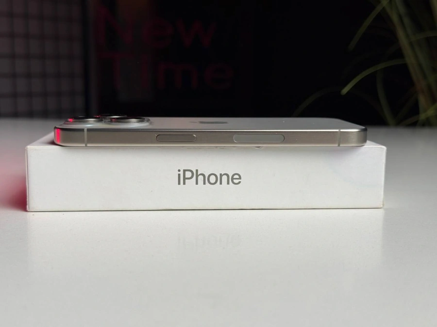 Б/У Apple iPhone 15 Pro 256GB Natural Titanium eSim (MTQU3) - Состояние: хорошее (мелкие царапины на экране) | Аккумулятор: 89% | Комплектация: полный | Гарантия: 3 мес.