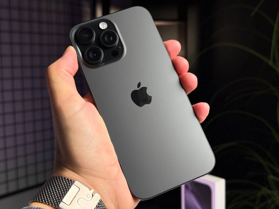 ВЖИВАНИЙ Apple iPhone 16 Pro Max 256GB Black Titanium (MYWV3) - Стан: гарний | Акумулятор: 93% | Комплектація: iPhone, кабель | Гарантія: 1 міс.