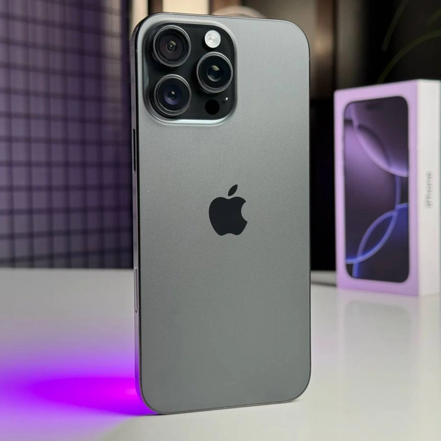 ВЖИВАНИЙ Apple iPhone 16 Pro Max 256GB Black Titanium (MYWV3) - Стан: гарний | Акумулятор: 93% | Комплектація: iPhone, кабель | Гарантія: 1 міс.