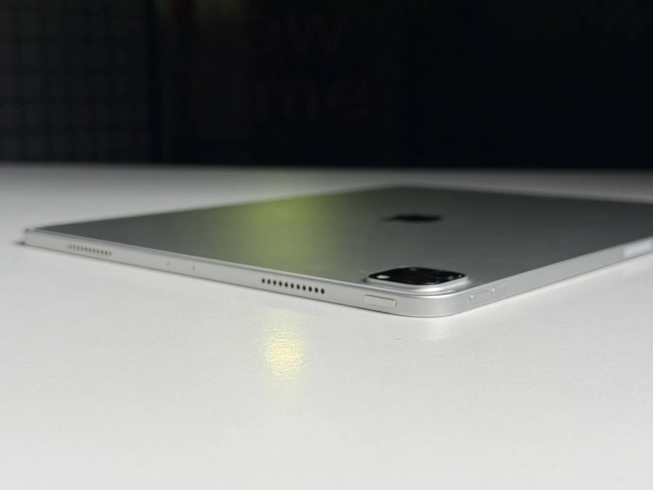 ВЖИВАНИЙ iPad Pro 12.9" 2021 Wi-Fi 128GB Silver (MHNG3) - Стан: гарний | Акумулятор: 75% | Комплектація: iPad, кабель | Гарантія: 3 міс.