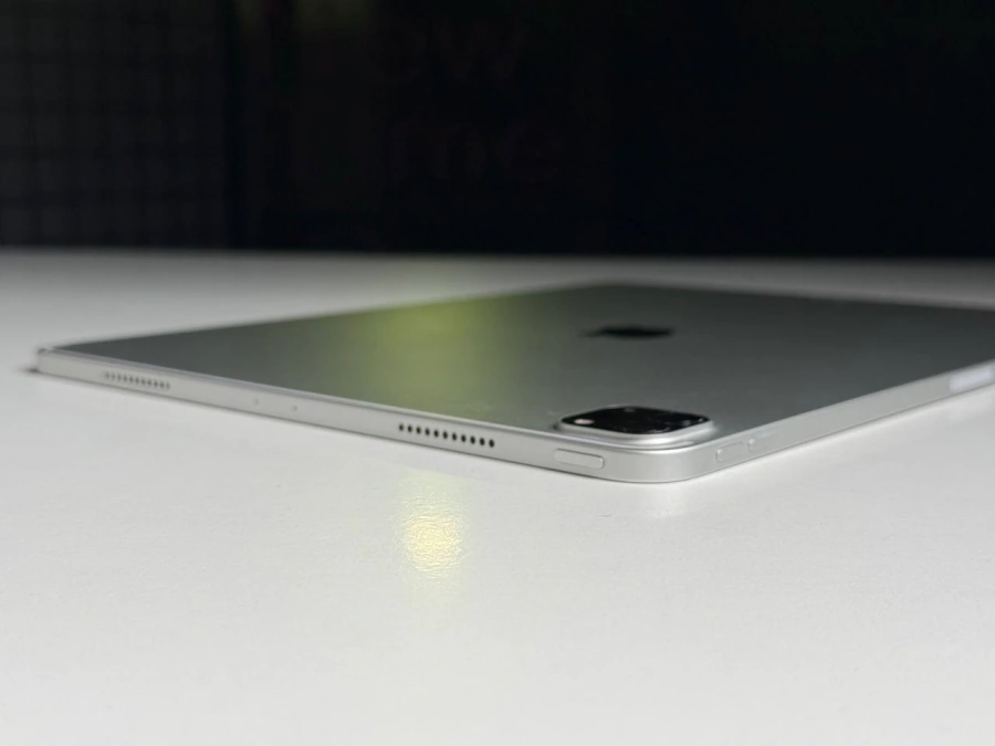 ВЖИВАНИЙ iPad Pro 12.9" 2021 Wi-Fi 128GB Silver (MHNG3) - Стан: гарний | Акумулятор: 75% | Комплектація: iPad, кабель | Гарантія: 3 міс.