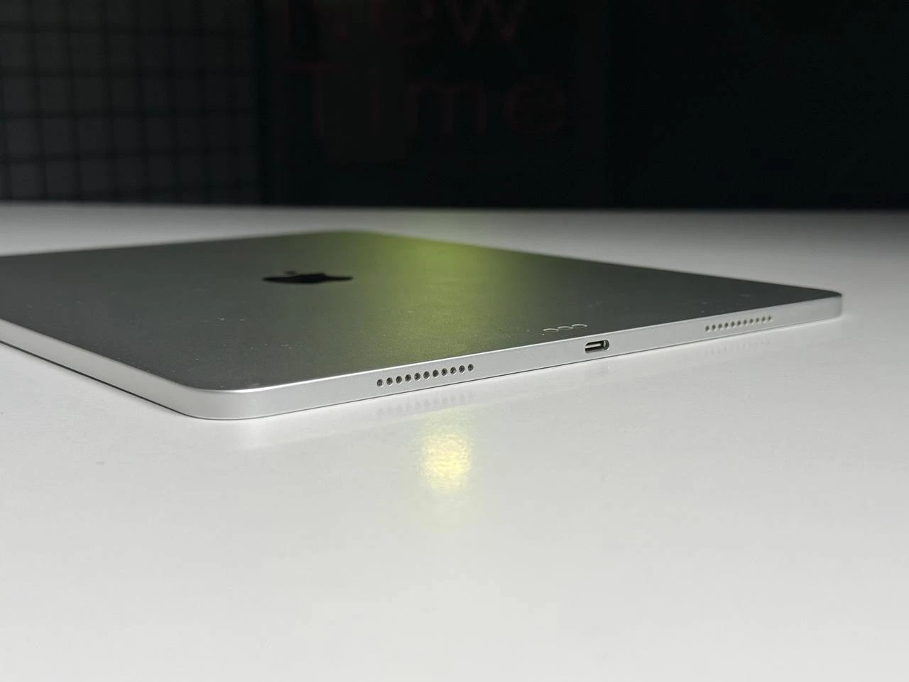 ВЖИВАНИЙ iPad Pro 12.9" 2021 Wi-Fi 128GB Silver (MHNG3) - Стан: гарний | Акумулятор: 75% | Комплектація: iPad, кабель | Гарантія: 3 міс.