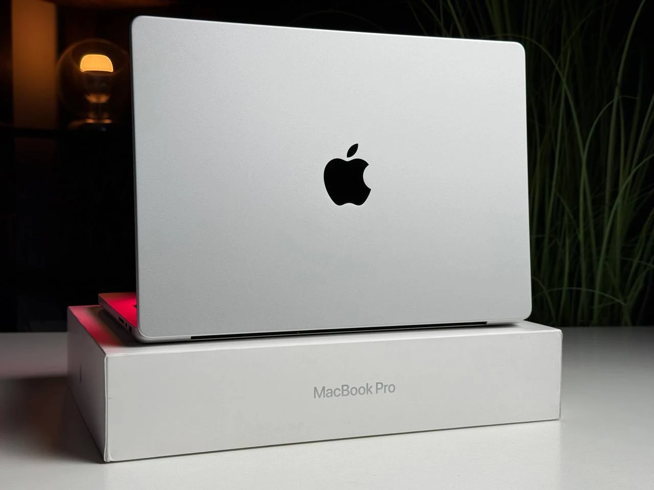 ВЖИВАНИЙ MacBook Pro 14" Silver (MKGR3) 2021 - Стан: гарний | Акумулятор: 87% | Комплектація: повний | Гарантія: 3 міс.