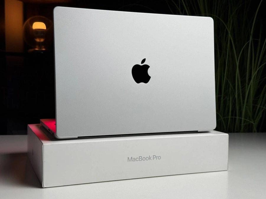 ВЖИВАНИЙ MacBook Pro 14" Silver (MKGR3) 2021 - Стан: гарний | Акумулятор: 87% | Комплектація: повний | Гарантія: 3 міс.