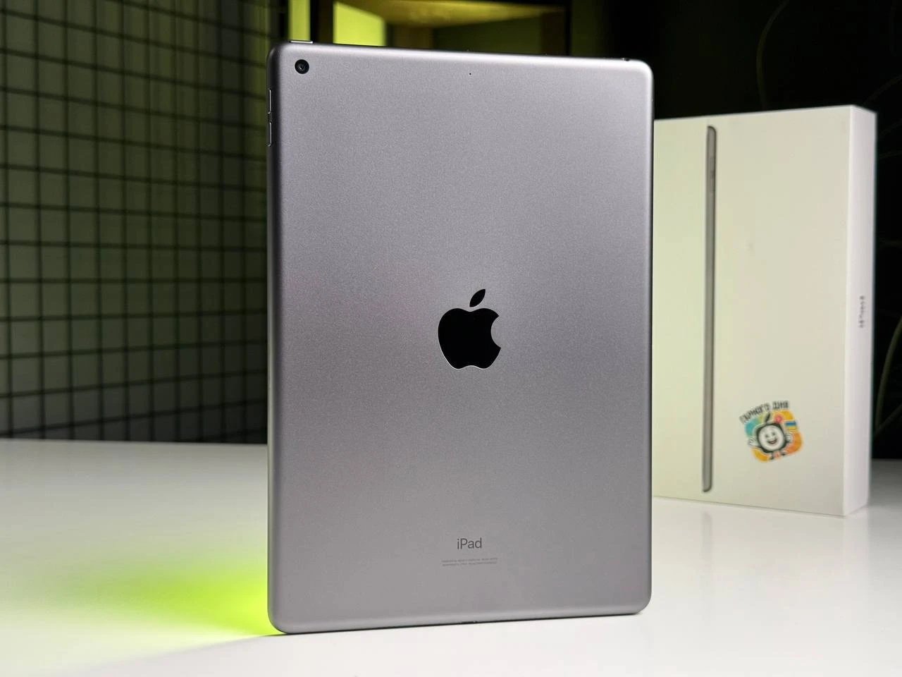 ВЖИВАНИЙ Apple iPad 10.2" 2020 Wi-Fi 128GB Space Gray (MYLD2) - Стан: гарний | Акумулятор: 88% | Комплектація: iPad, коробка, кабель | Гарантія: 3 міс.