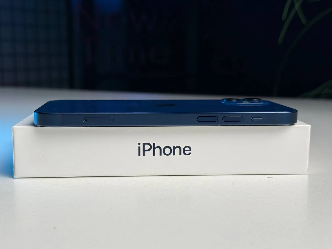 ВЖИВАНИЙ Apple iPhone 12 128GB Blue (MGHF3, MGJE3) - Стан: гарний | Акумулятор: 100% | Комплектація: повний | Гарантія: 3 міс.