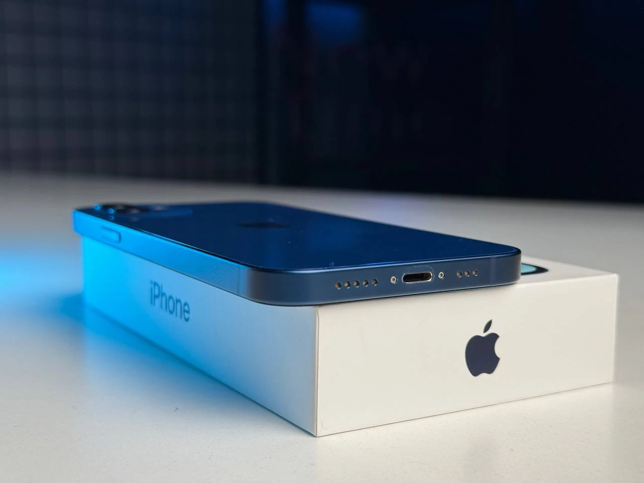 ВЖИВАНИЙ Apple iPhone 12 128GB Blue (MGHF3, MGJE3) - Стан: гарний | Акумулятор: 100% | Комплектація: повний | Гарантія: 3 міс.