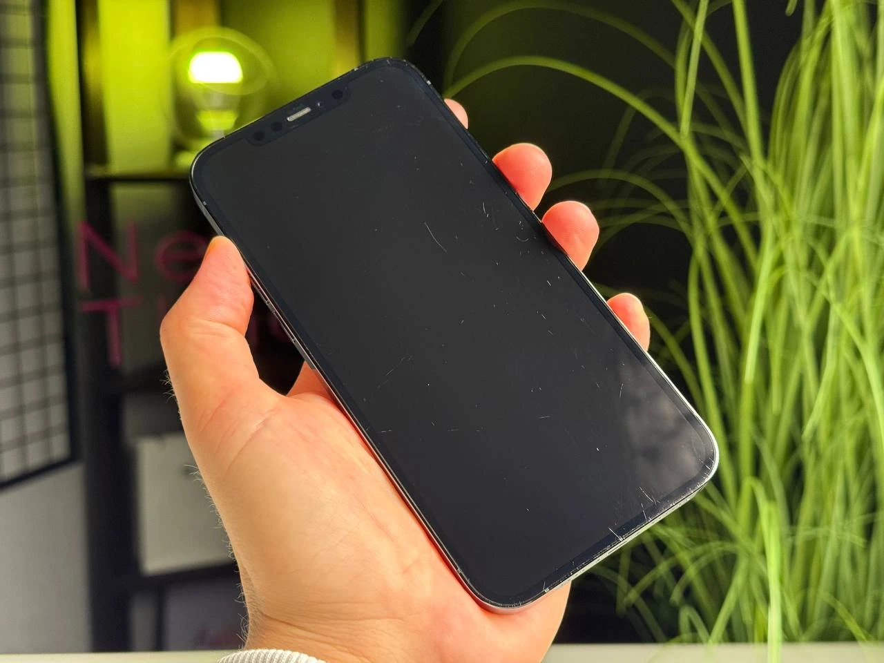 ВЖИВАНИЙ Apple iPhone 12 Pro Max 256GB Pacific Blue (MGCN3, MGDF3) - Стан: задовільний | Акумулятор: 100% | Комплектація: повний | Гарантія: 3 міс.