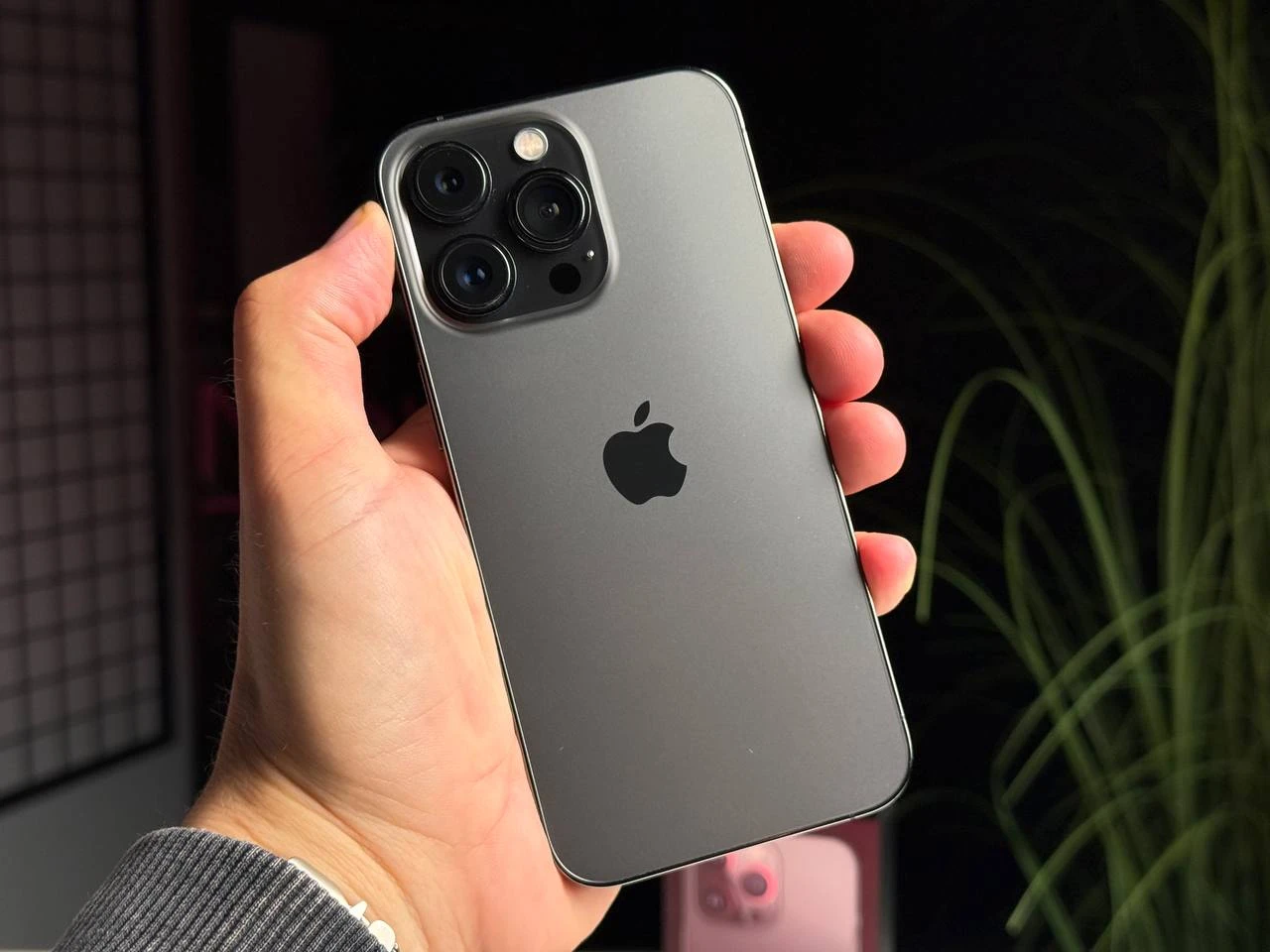 ВЖИВАНИЙ Apple iPhone 13 Pro 128GB Graphite (MLTP3, MLV93) - Стан: гарний | Акумулятор: 100% | Комплектація: повний | Гарантія: 3 міс.