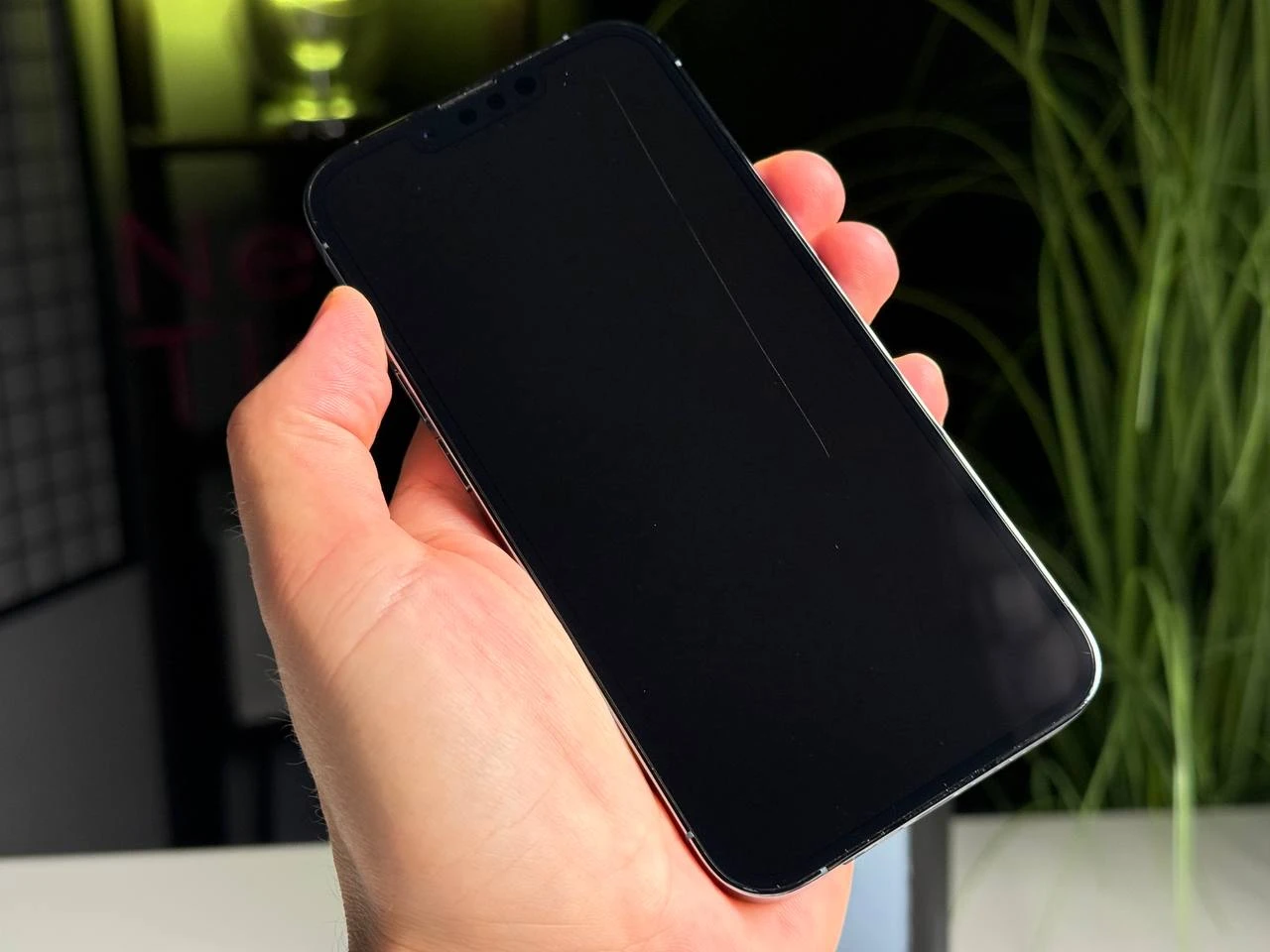 ВЖИВАНИЙ Apple iPhone 13 Pro 256GB Sierra Blue (MLU03, MLVP3) - Стан: гарний | Акумулятор: 100% | Комплектація: повний | Гарантія: 3 міс.