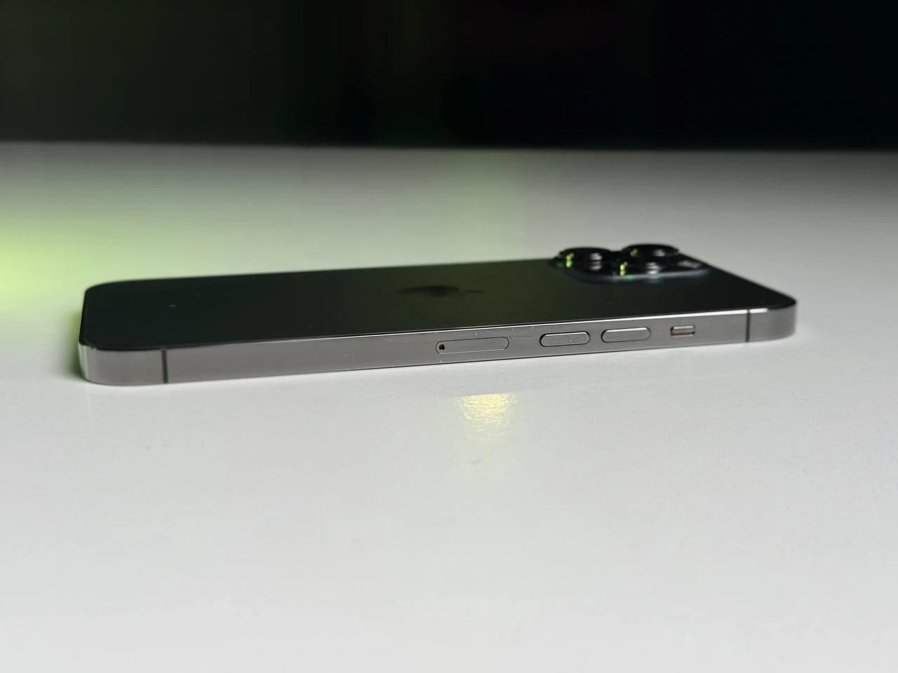 ВЖИВАНИЙ Apple iPhone 13 Pro Max 256GB Graphite (MLKR3, MLLA3) - Стан: гарний | Акумулятор: 100% | Комплектація: iPhone, кабель | Гарантія: 3 міс.