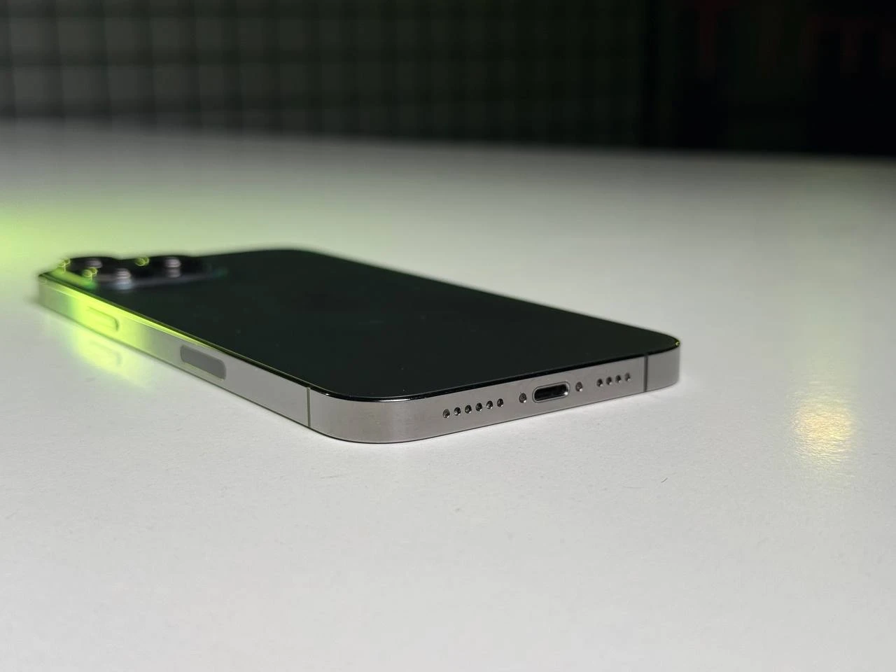 ВЖИВАНИЙ Apple iPhone 13 Pro Max 256GB Graphite (MLKR3, MLLA3) - Стан: гарний | Акумулятор: 100% | Комплектація: iPhone, кабель | Гарантія: 3 міс.