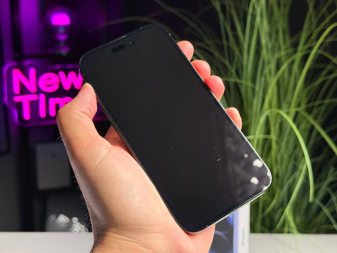 ВЖИВАНИЙ Apple iPhone 14 Pro 128GB Space Black (MPXV3) - Стан: гарний | Акумулятор: 100% | Комплектація: повний | Гарантія: 1 міс.