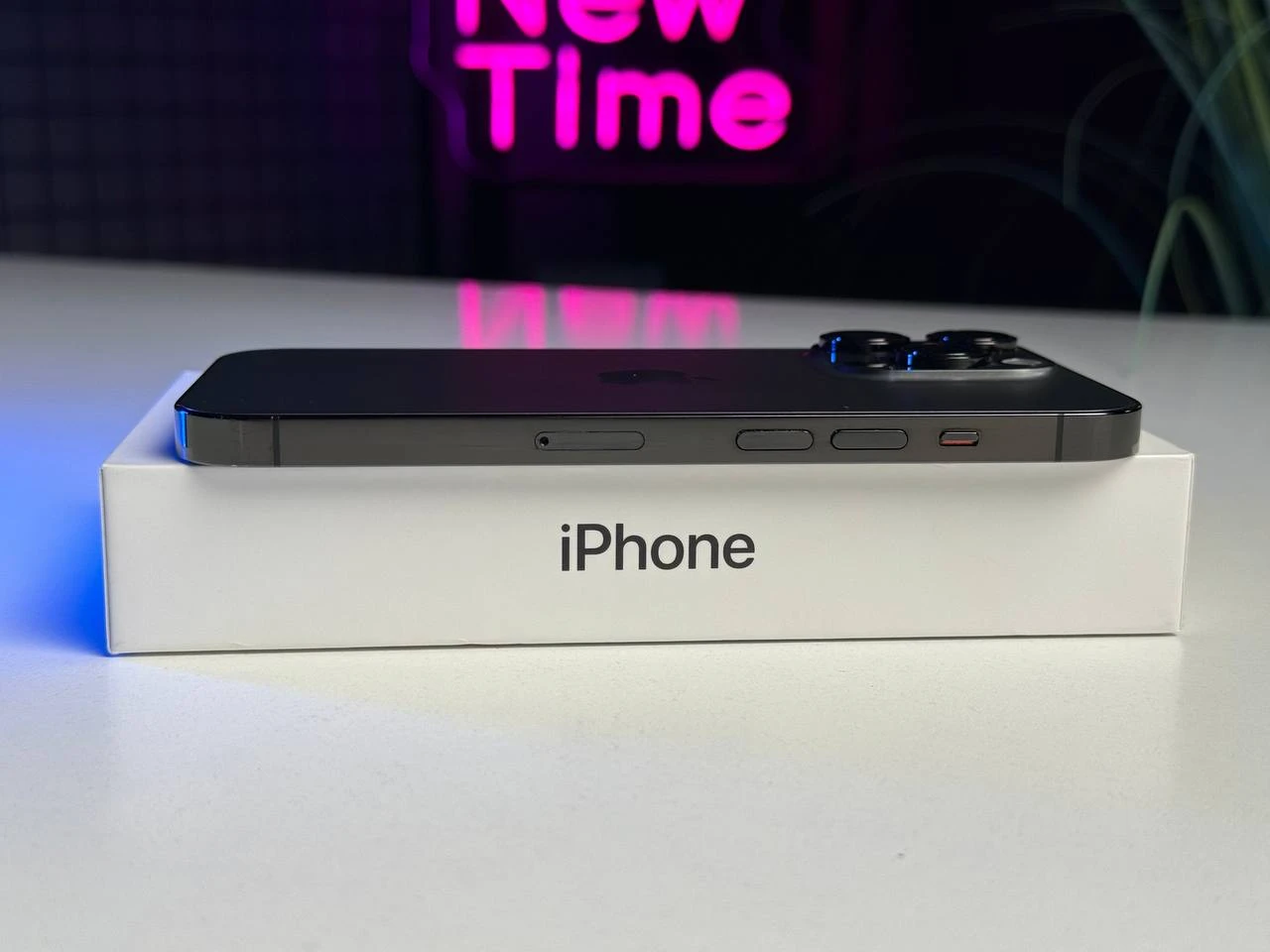 ВЖИВАНИЙ Apple iPhone 14 Pro 128GB Space Black (MPXV3) - Стан: гарний | Акумулятор: 100% | Комплектація: повний | Гарантія: 1 міс.