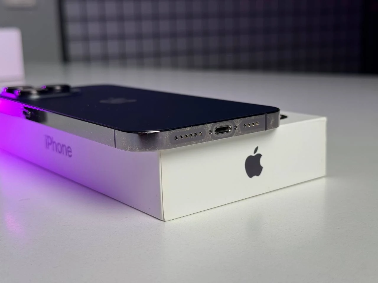 ВЖИВАНИЙ Apple iPhone 14 Pro Max 128GB Deep Purple (MQ9T3) - Стан: задовільний | Акумулятор: 100% | Комплектація: повний | Гарантія: 3 міс.