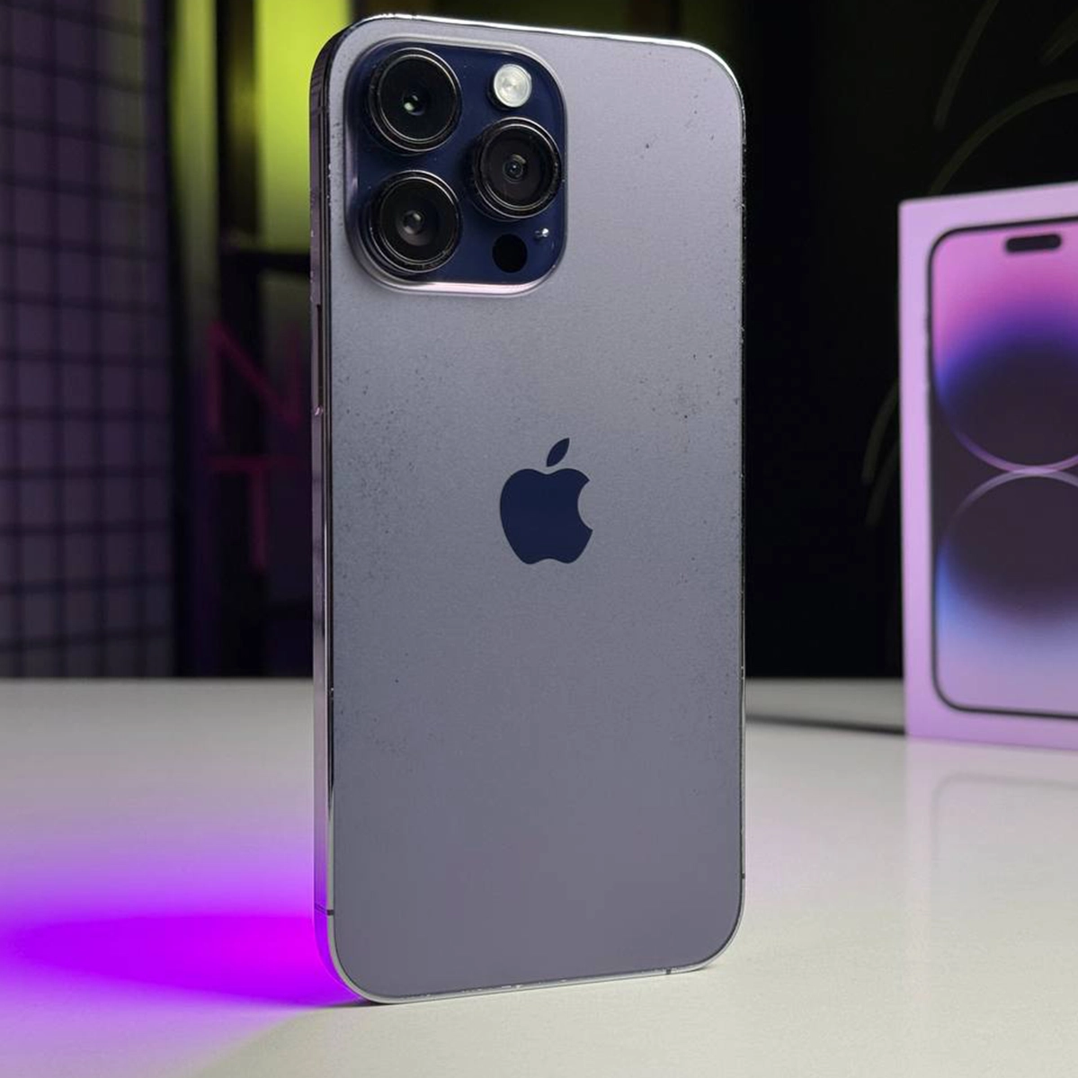 ВЖИВАНИЙ Apple iPhone 14 Pro Max 128GB Deep Purple (MQ9T3) - Стан: задовільний | Акумулятор: 100% | Комплектація: повний | Гарантія: 3 міс.