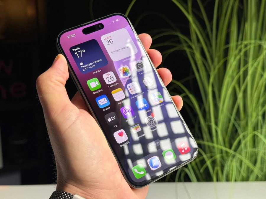 Б/У Apple iPhone 15 Pro 256GB Black Titanium (MTV13) - Состояние: хороший | Аккумулятор: 87% | Комплектация: iPhone, кабель | Гарантія: 3 мес.
