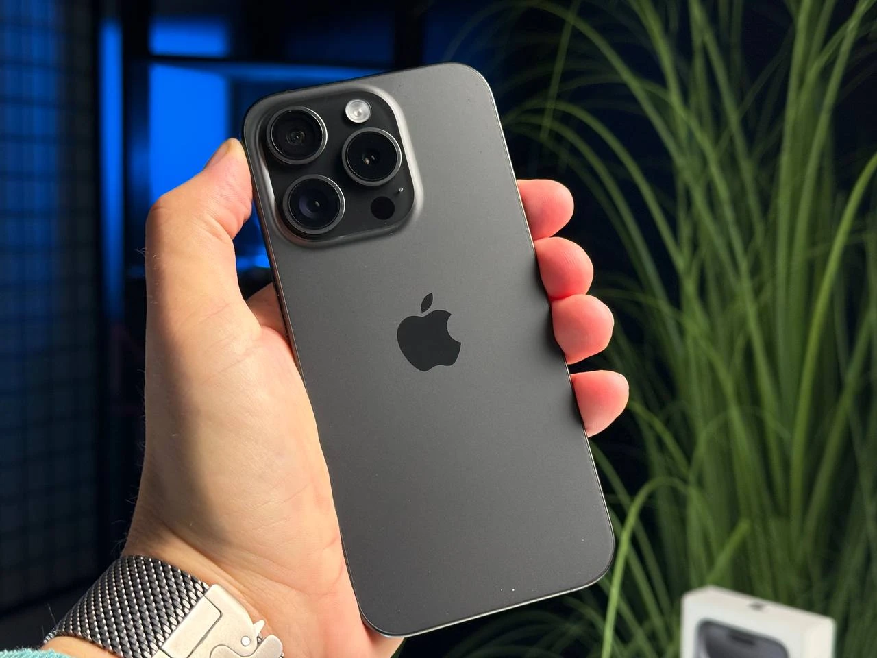 ВЖИВАНИЙ Apple iPhone 15 Pro 512GB Black Titanium (MTV73) - Стан: гарний | Акумулятор: 87% | Комплектація: повний | Гарантія: 3 міс.