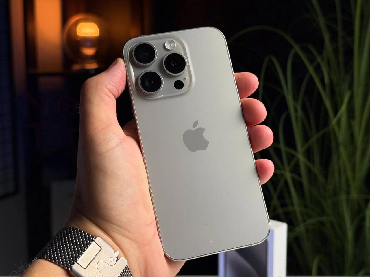 ВЖИВАНИЙ Apple iPhone 15 Pro 512GB Natural Titanium (MTV93) - Стан: ідеальний | Акумулятор: 89% | Комплектація: повний | Гарантія: 3 міс.