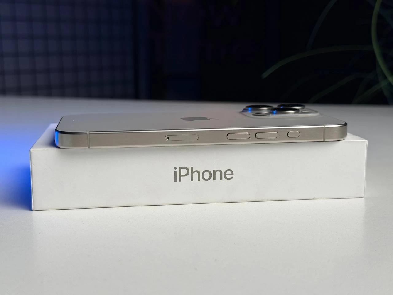 ВЖИВАНИЙ Apple iPhone 15 Pro 512GB Natural Titanium (MTV93) - Стан: ідеальний | Акумулятор: 89% | Комплектація: повний | Гарантія: 3 міс.