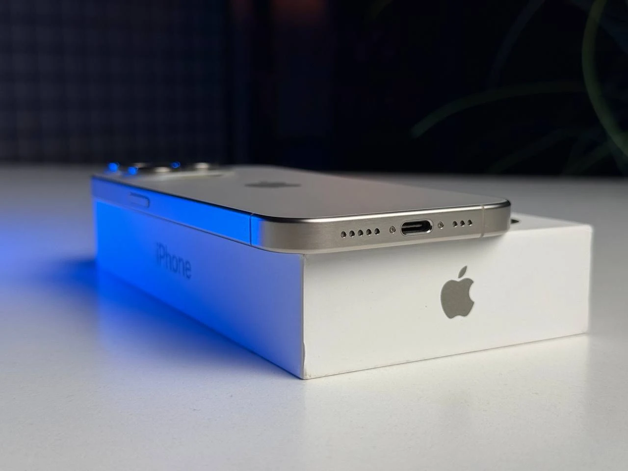 ВЖИВАНИЙ Apple iPhone 15 Pro 512GB Natural Titanium (MTV93) - Стан: ідеальний | Акумулятор: 89% | Комплектація: повний | Гарантія: 3 міс.