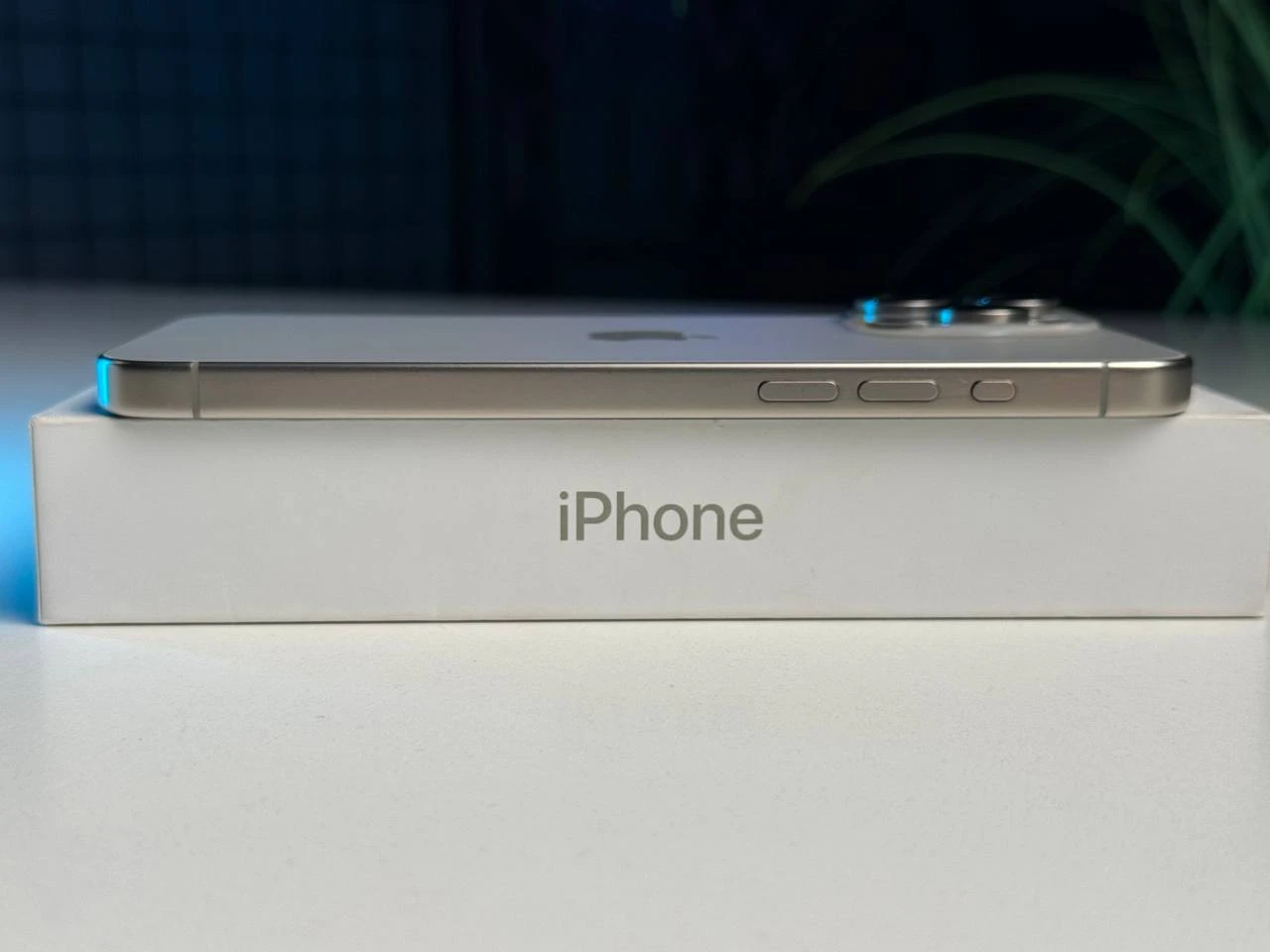 ВЖИВАНИЙ Apple iPhone 15 Pro Max 256GB Natural Titanium eSim (MU683) - Стан: гарний | Акумулятор: 86% | Комплектація: повний | Гарантія: 3 міс.