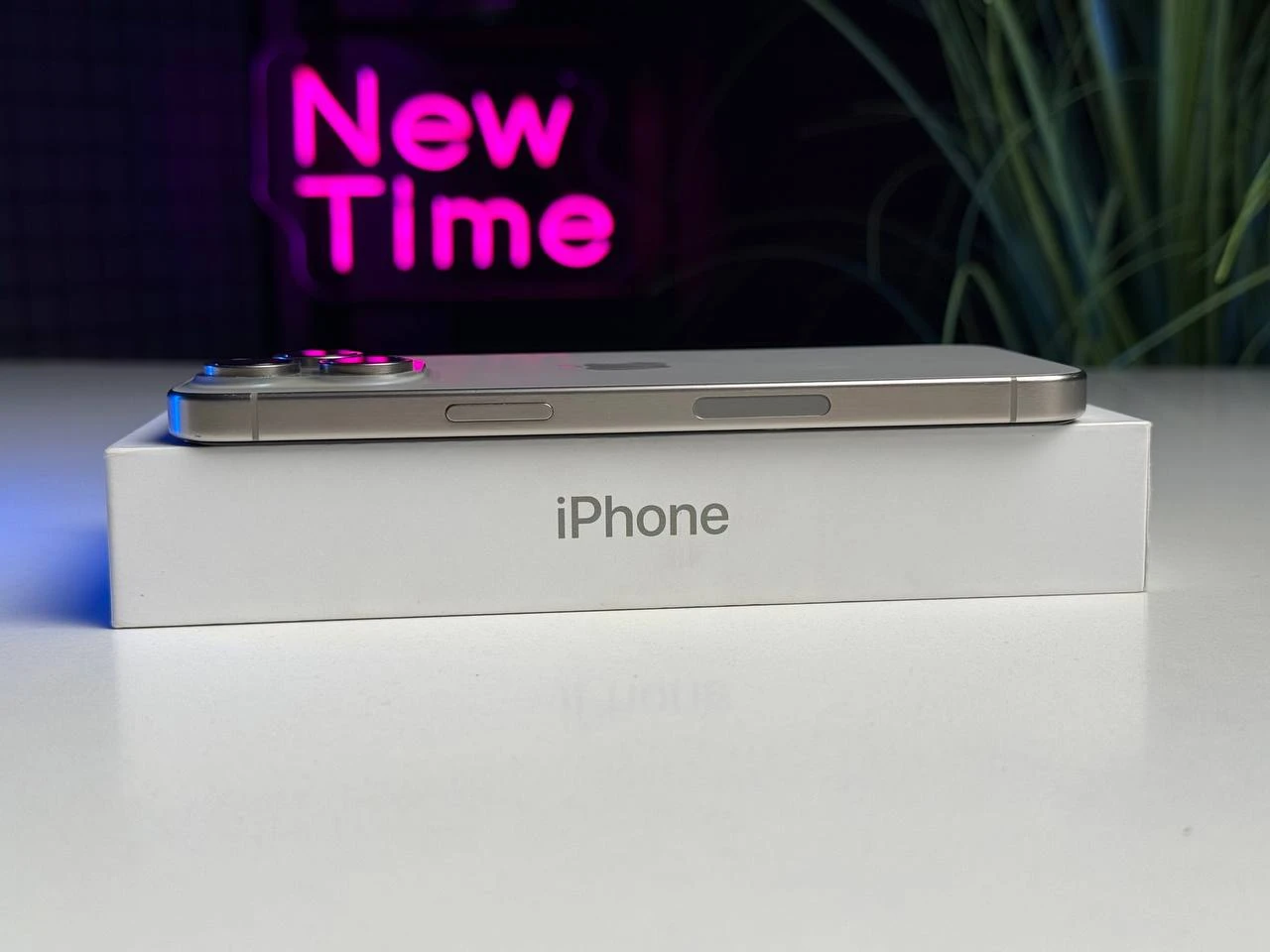 ВЖИВАНИЙ Apple iPhone 15 Pro Max 256GB Natural Titanium eSim (MU683) - Стан: гарний | Акумулятор: 91% | Комплектація: повний | Гарантія: 1 міс.