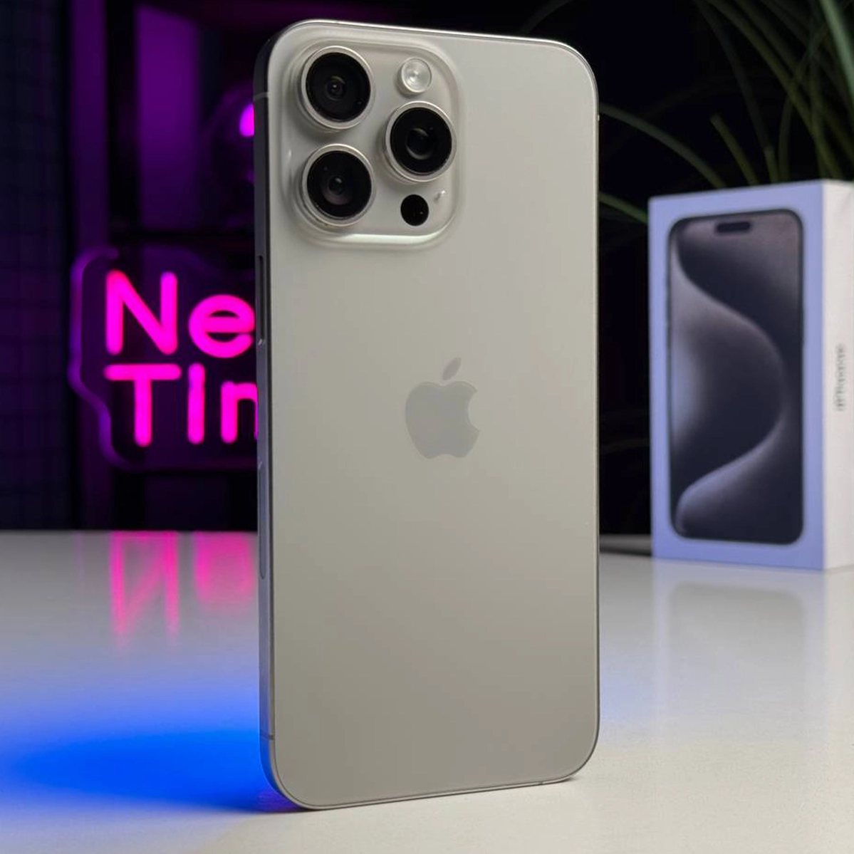 ВЖИВАНИЙ Apple iPhone 15 Pro Max 256GB Natural Titanium eSim (MU683) - Стан: гарний | Акумулятор: 91% | Комплектація: повний | Гарантія: 1 міс.