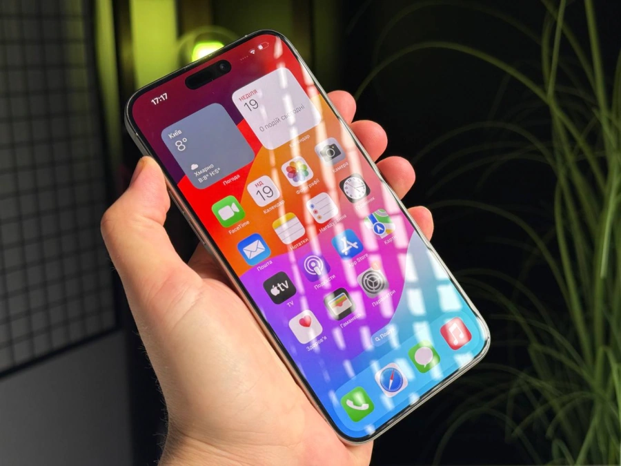 Б/У Apple iPhone 15 Pro Max 256GB Natural Titanium (MU793) - Состояние: хороший | Аккумулятор: 85% | Комплектация: iPhone, кабель | Гарантія: 3 мес.