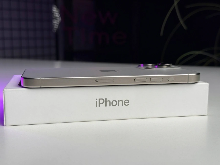 ВЖИВАНИЙ Apple iPhone 15 Pro Max 256GB Natural Titanium (MU793) - Стан: гарний | Акумулятор: 88% | Комплектація: повний | Гарантія: 3 міс.