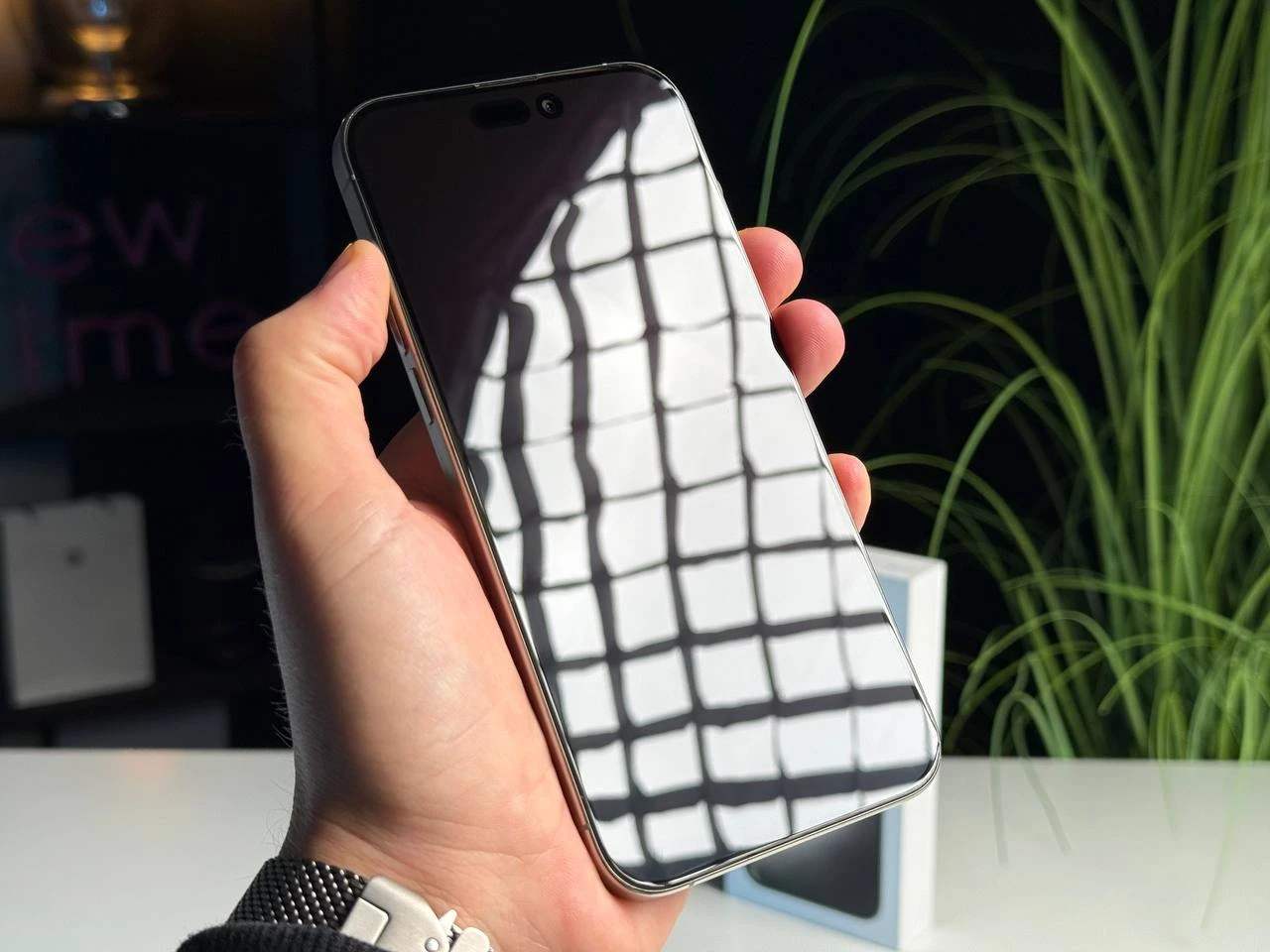 ВЖИВАНИЙ Apple iPhone 15 Pro Max 512GB Natural Titanium eSim (MU6D3) - Стан: гарний | Акумулятор: 100% | Комплектація: повний | Гарантія: 3 міс.