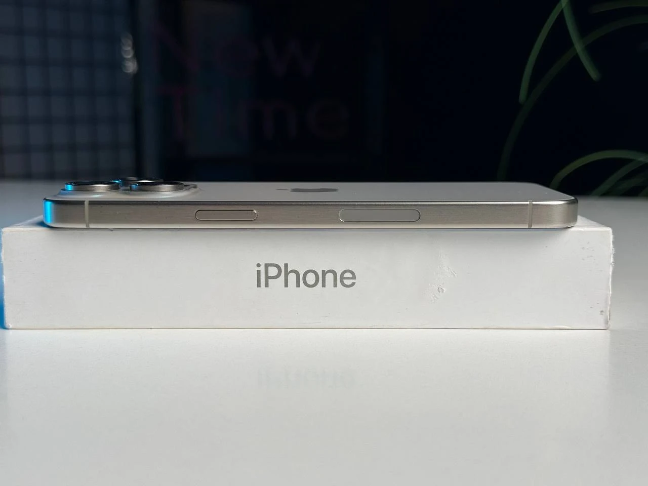 ВЖИВАНИЙ Apple iPhone 15 Pro Max 512GB Natural Titanium eSim (MU6D3) - Стан: гарний | Акумулятор: 100% | Комплектація: повний | Гарантія: 3 міс.