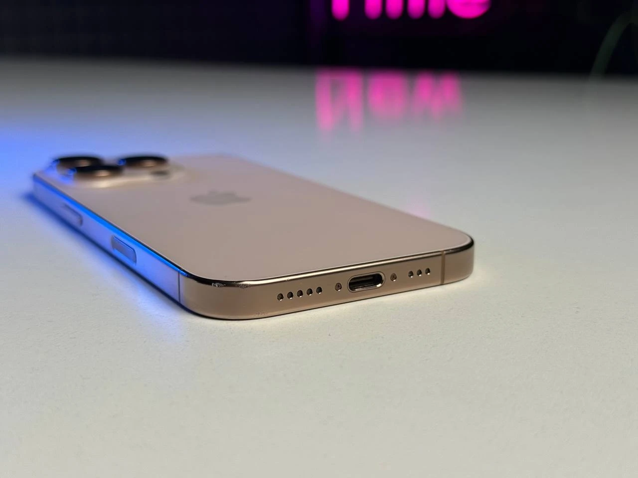 ВЖИВАНИЙ Apple iPhone 16 Pro 128GB Desert Titanium (MYNF3) - Стан: задовільний | Акумулятор: 99% | Комплектація: повний | Гарантія: 1 міс.