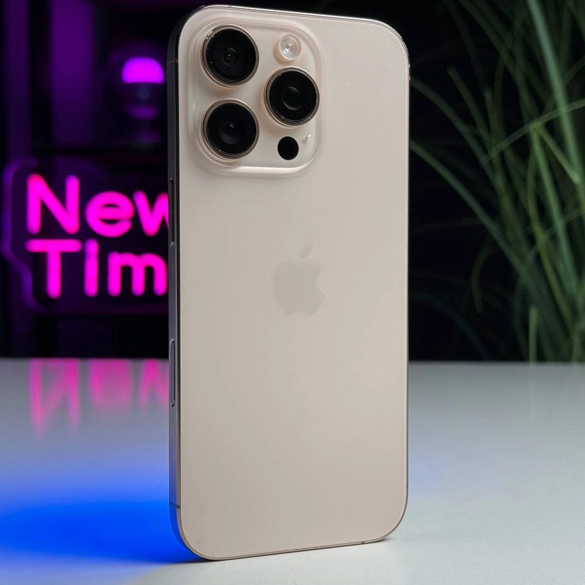 ВЖИВАНИЙ Apple iPhone 16 Pro 128GB Desert Titanium (MYNF3) - Стан: задовільний | Акумулятор: 99% | Комплектація: повний | Гарантія: 1 міс.