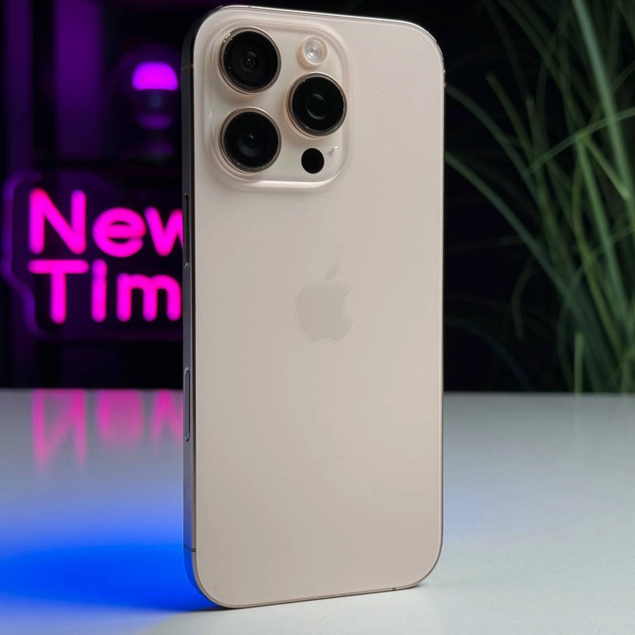 ВЖИВАНИЙ Apple iPhone 16 Pro 128GB Desert Titanium (MYNF3) - Стан: задовільний | Акумулятор: 99% | Комплектація: повний | Гарантія: 1 міс.