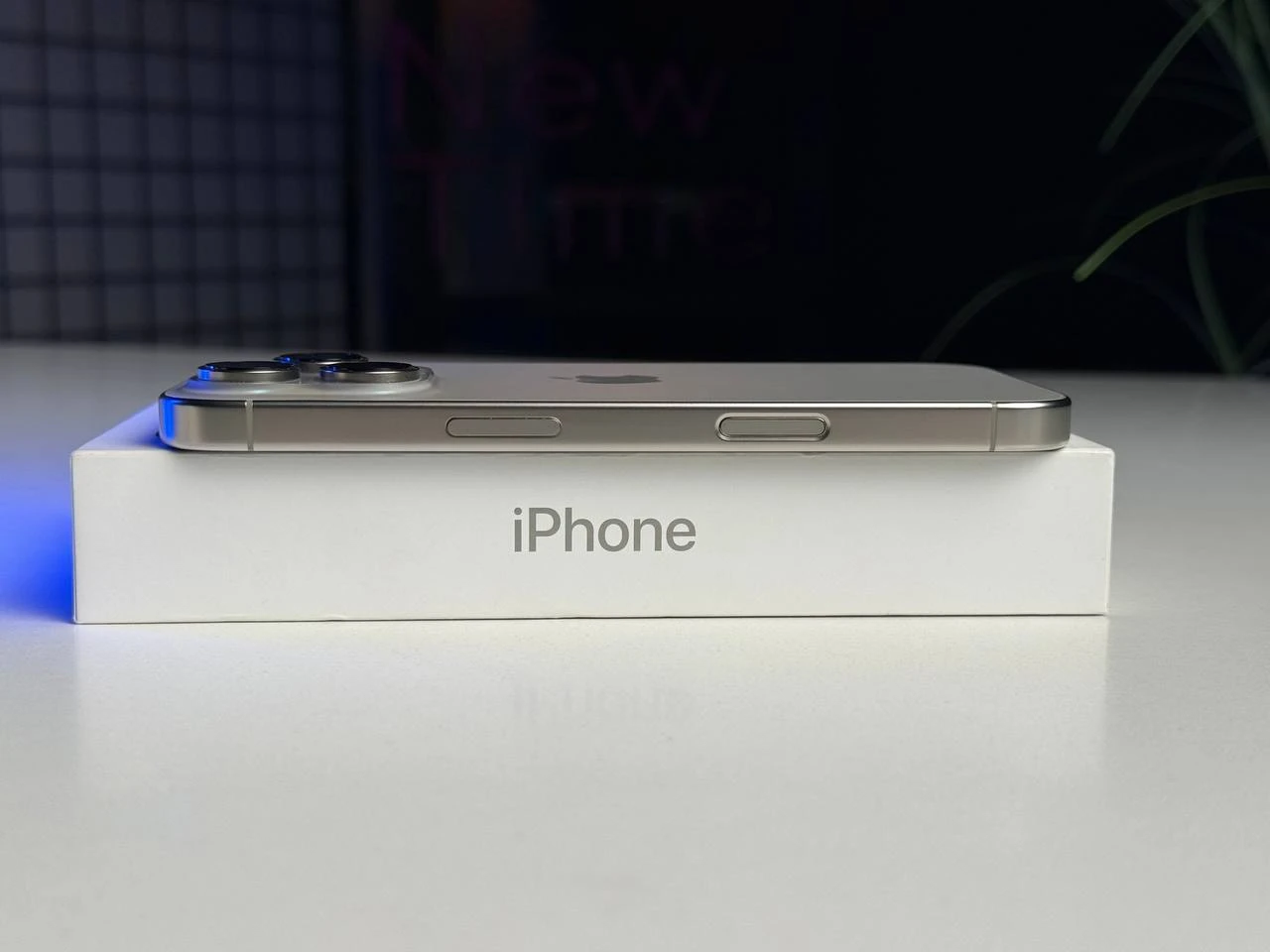 ВЖИВАНИЙ Apple iPhone 16 Pro 128GB Natural Titanium (MYNG3) - Стан: ідеальний | Акумулятор: 100% | Комплектація: повний | Гарантія: 3 міс.