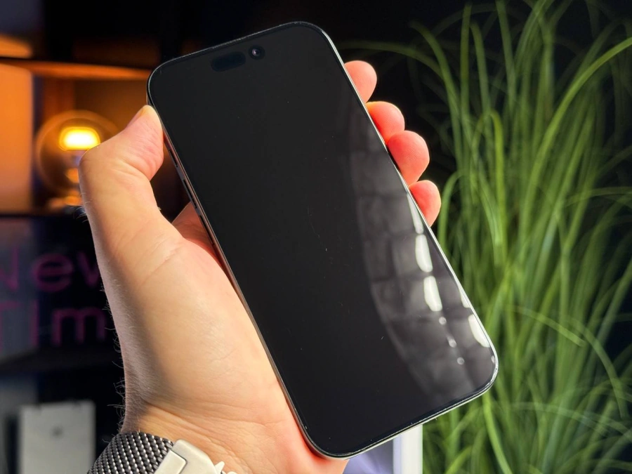 ВЖИВАНИЙ Apple iPhone 16 Pro 256GB Black Titanium (MYNH3) - Стан: гарний | Акумулятор: 99% | Комплектація: повний | Гарантія: 3 міс.