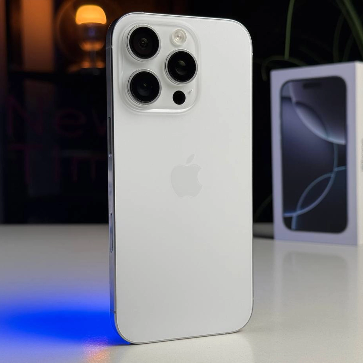 ВЖИВАНИЙ Apple iPhone 16 Pro 256GB White Titanium (MYNJ3) - Стан: гарний | Акумулятор: 91% | Комплектація: повний | Гарантія: 3 міс.