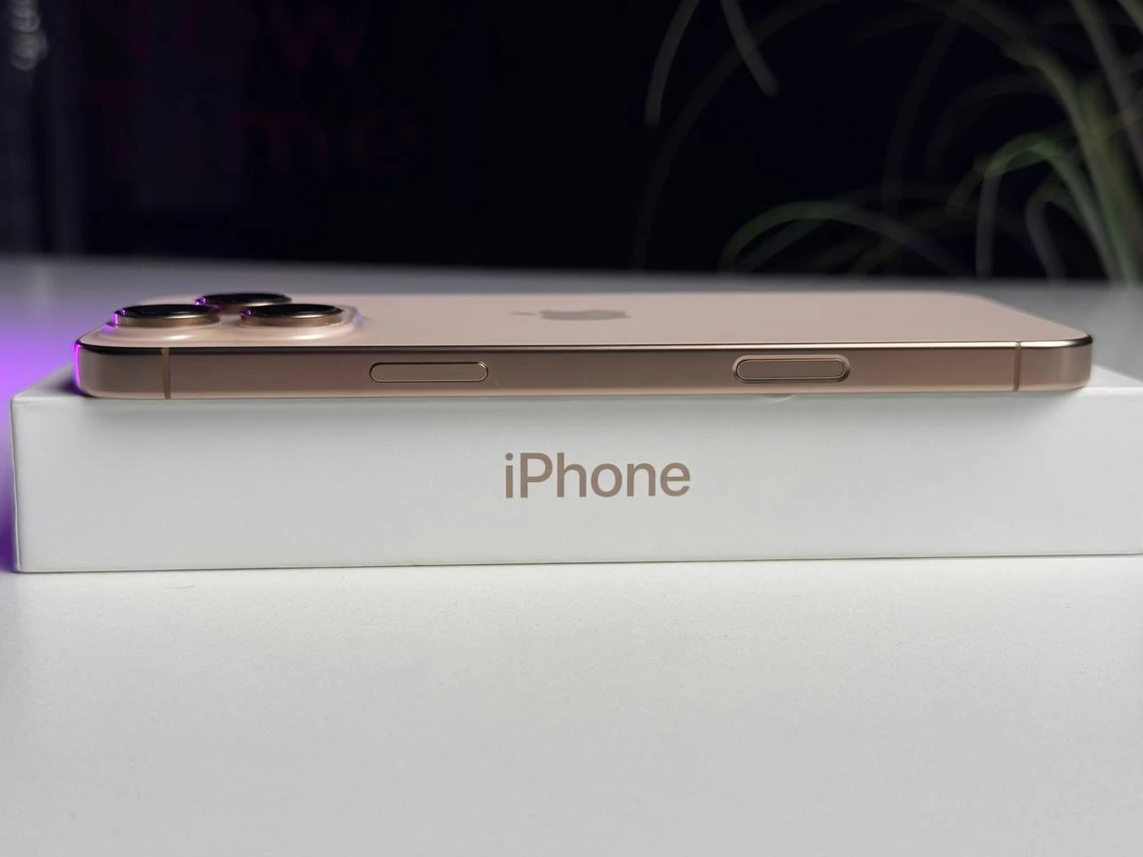 ВЖИВАНИЙ Apple iPhone 16 Pro Max 1TB Desert Titanium (MYX63) - Стан: гарний | Акумулятор: 100% | Комплектація: повний | Гарантія: 3 міс.