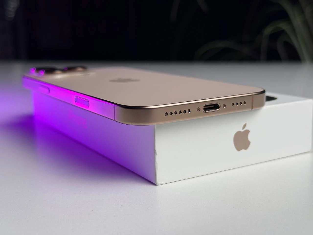 ВЖИВАНИЙ Apple iPhone 16 Pro Max 1TB Desert Titanium (MYX63) - Стан: гарний | Акумулятор: 100% | Комплектація: повний | Гарантія: 3 міс.