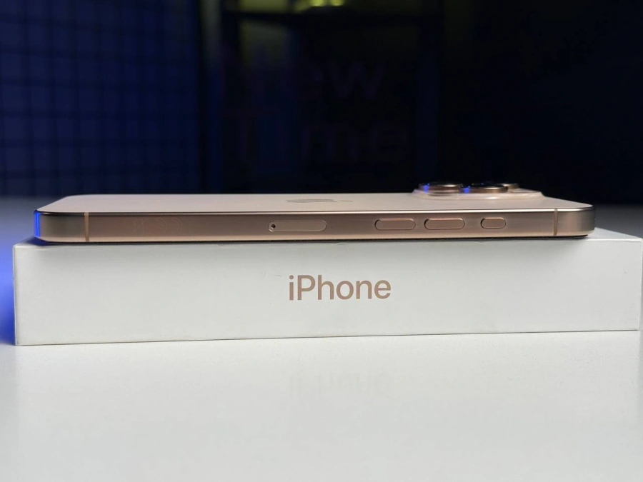 ВЖИВАНИЙ Apple iPhone 16 Pro Max 1TB Desert Titanium (MYX63) - Стан: ідеальний | Акумулятор: 94% | Комплектація: повний | Гарантія: 3 міс.