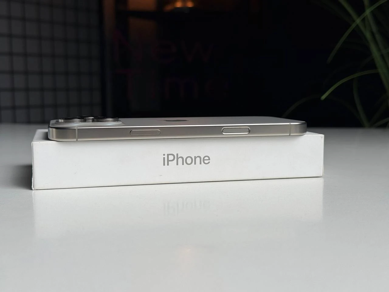 ВЖИВАНИЙ Apple iPhone 16 Pro Max 1TB Natural Titanium (MYX73) - Стан: гарний | Акумулятор: 100% | Комплектація: повний | Гарантія: 3 міс.