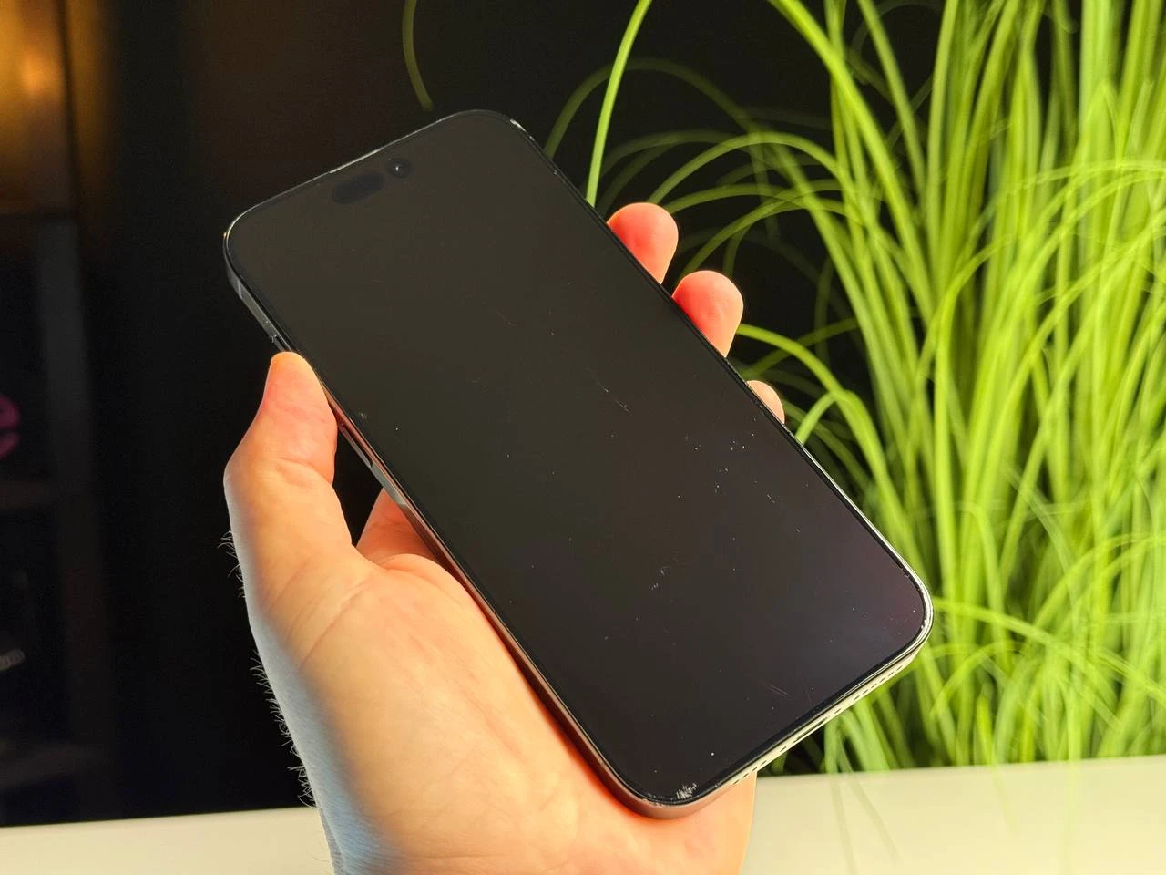 ВЖИВАНИЙ Apple iPhone 16 Pro Max 256GB Black Titanium (MYWV3) - Стан: задовільний | Акумулятор: 95% | Комплектація: повний | Гарантія: 3 міс.